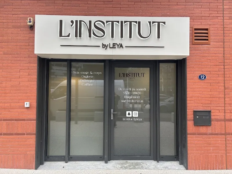 L’institut by Leya