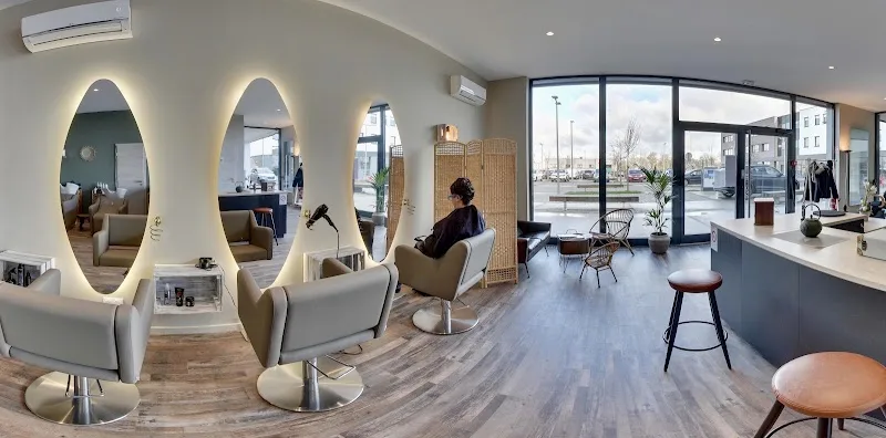 NAT'ATTITUDE - Village de Mercy - SALON DE COIFFURE, VISAGISTE, STYLISTE, CREATEUR DE TENDANCE