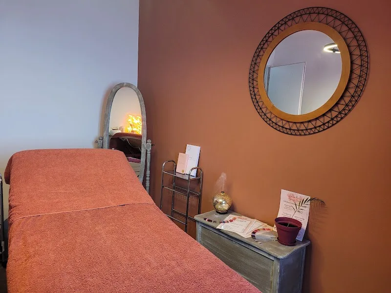 Just'In Beauty - Sourcils & cils Béziers - OneBooking
