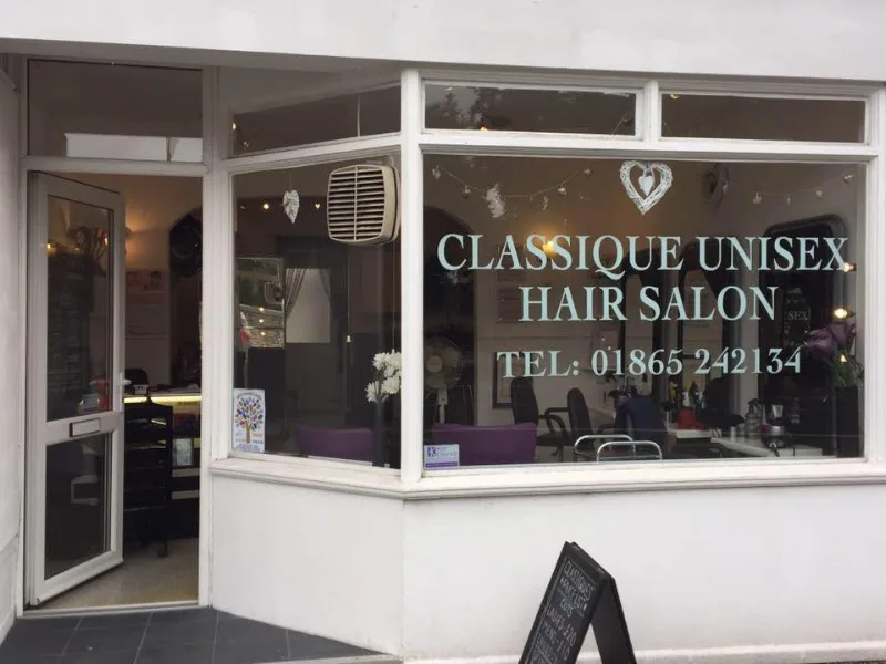 Classique Unisex Hair Salon - Coiffure Oxford - OneBooking