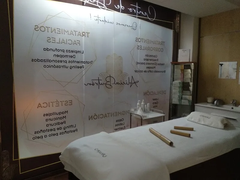 Alicia Butrón Beauty Lab | Salón de Belleza en Granada. Estética Granada - Institut de beauté Granada - Photo de couverture - OneBooking