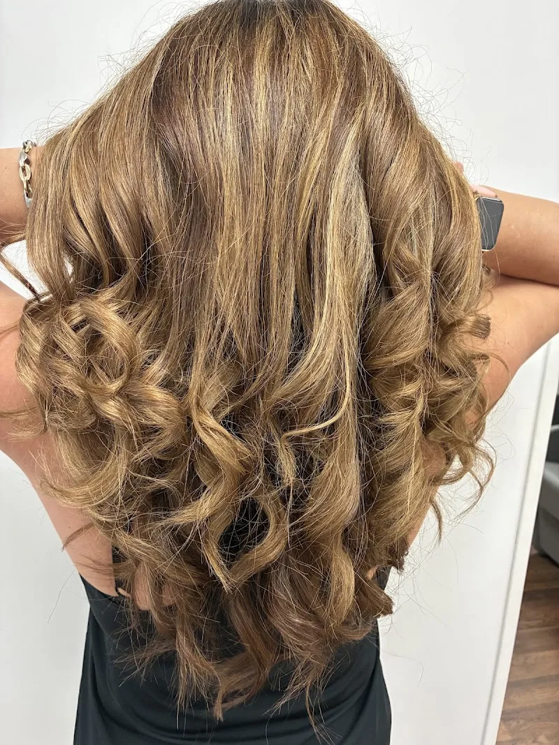 Inspire Hair Nails & Beauty - Coiffure Nottingham - OneBooking