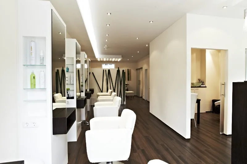 WellBeing Salon- Friseur Kosmetik - Coiffure Munich - Photo de couverture - OneBooking