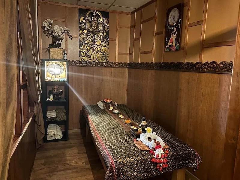 Buathongchan thai massage &spa(Only women and Duo massage)