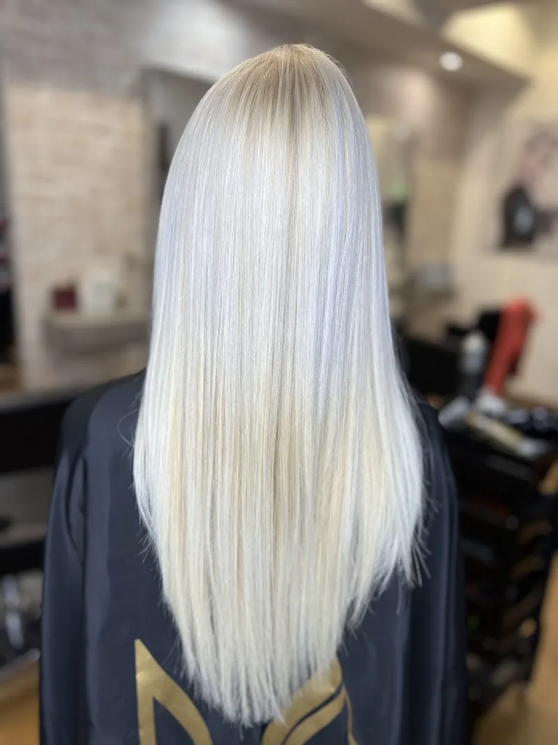 Apotheca Naturale | Erbe & Ricci – Curly’s Way - Coiffure Giugliano In Campania - Photo de couverture - OneBooking