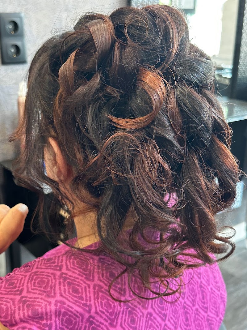 Rosa Gutiérrez - Beauty Studio - Coiffure Burgos - Photo de couverture - OneBooking