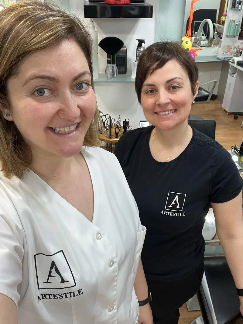 Arte Stile Parrucchiere Latina - Coiffure Latina - Photo de couverture - OneBooking