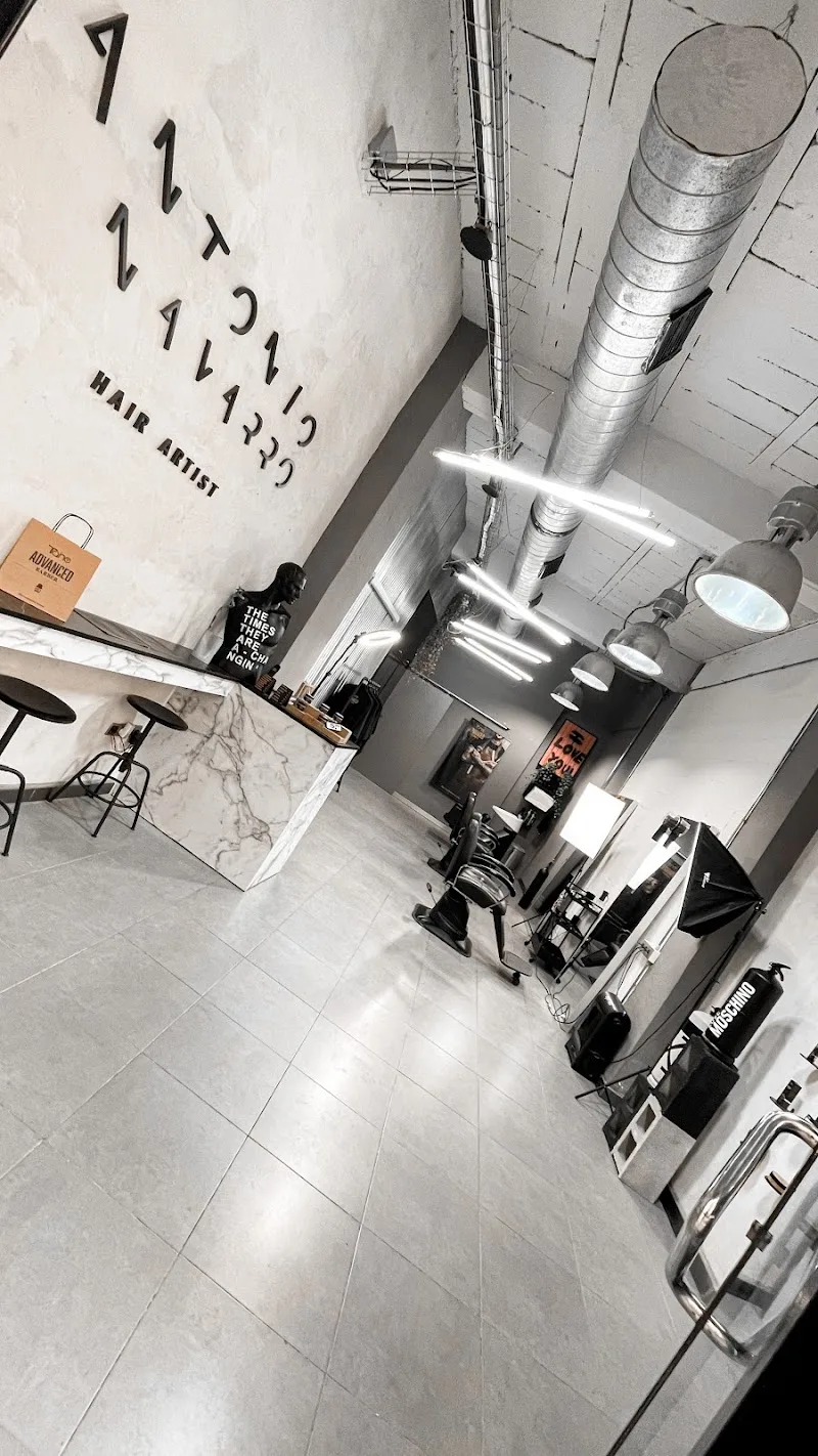 Antonio Navarro Hair Artist