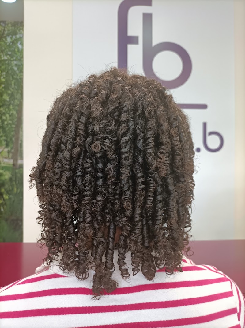 Farida B - Coiffure Paris - Photo de couverture - OneBooking