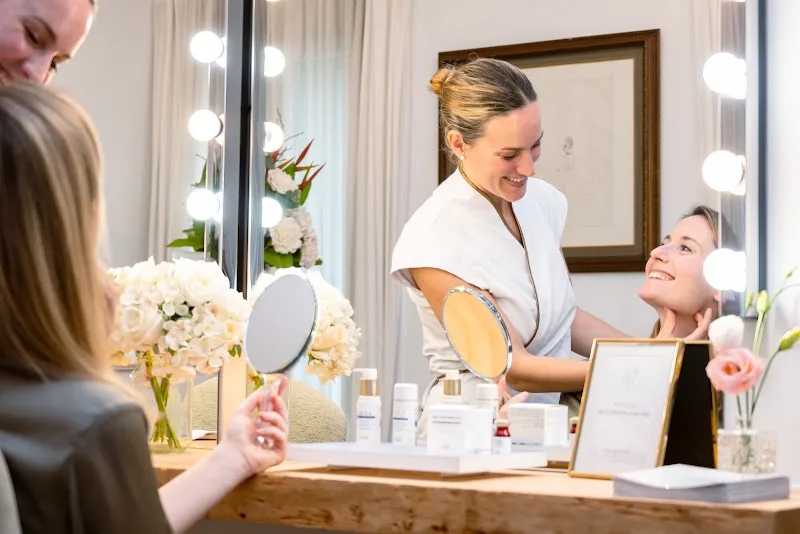 La Reunion D'Amies - Centro de Belleza y Bienestar - Institut de beauté Málaga - Photo de couverture - OneBooking