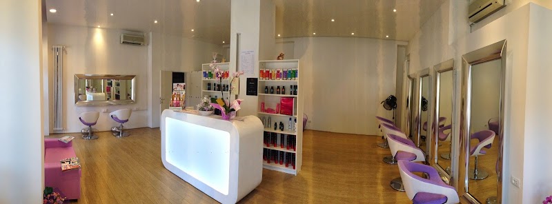 Chiccc...Hair Salon di Ester Bucciarelli Parrucchieri - Coiffure Bologna - Photo de couverture - OneBooking