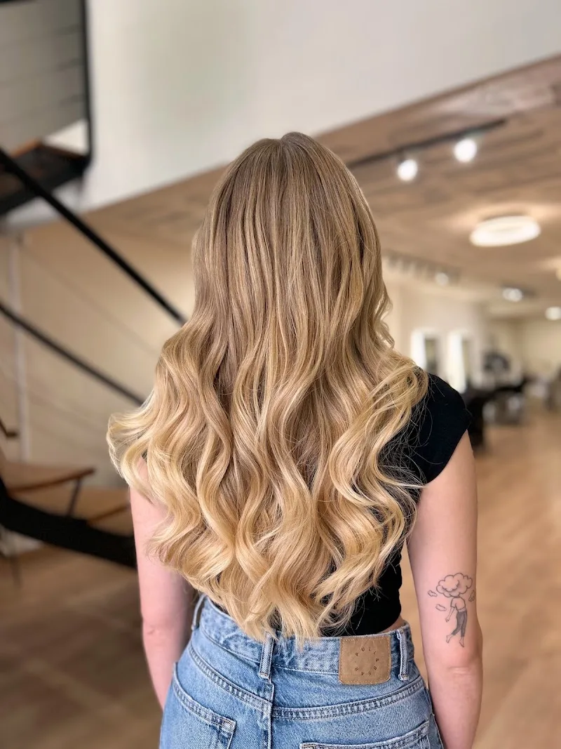 Ana Gago Hair Salon - Peluquería Barcelona
