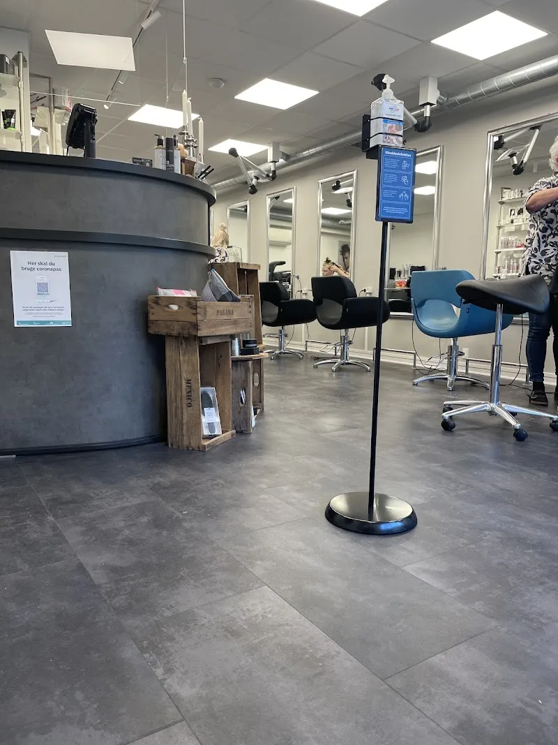 Bruuns Hair - Coiffure Grenaa - OneBooking