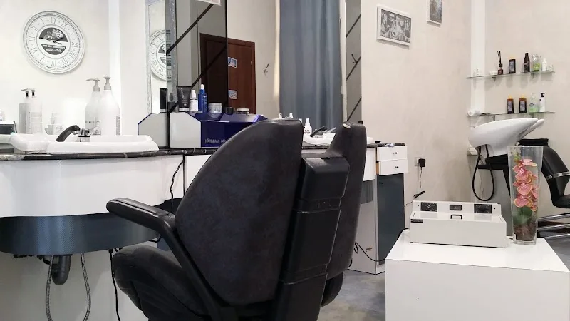 Arte Immagine Uomo Di Matteo Matera - Bologna - Coiffure Bologna - Photo de couverture - OneBooking