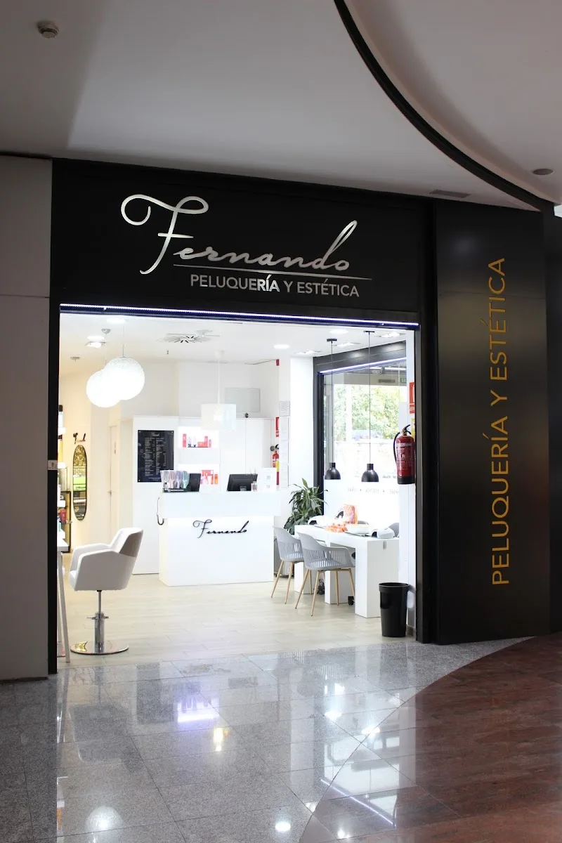 Fernando Peluquería & Estética - Vialia Centro Comercial - Esthétique Málaga - Photo de couverture - OneBooking