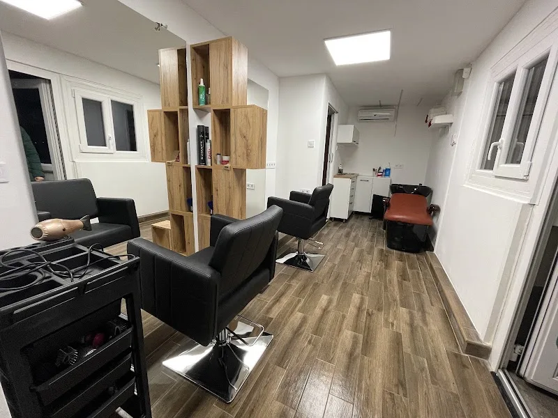 Ideal Hairsalon - Coiffure Debrecen - Photo de couverture - OneBooking