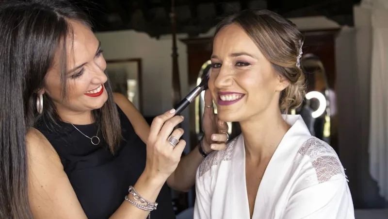 Centro De Estética Adara, Elena González Microblading - Institut de beauté Granada - Photo de couverture - OneBooking