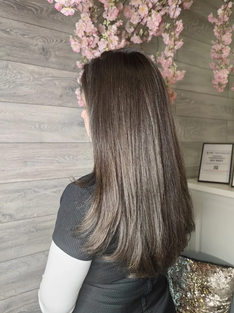 Salon Selena