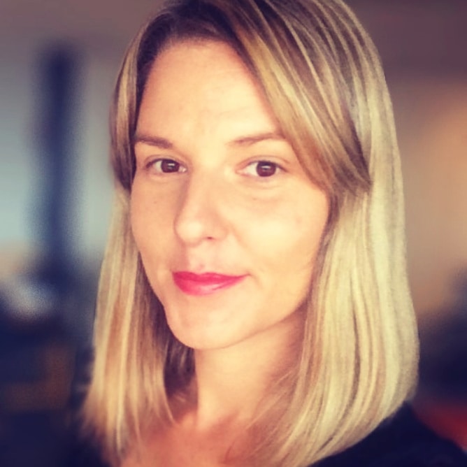 Céline Aalmoes Sophro-Relaxologue Praticien PNL