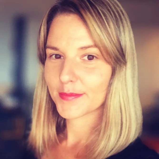 Céline Aalmoes Sophro-Relaxologue Praticien PNL