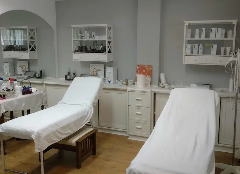 Salón de Belleza Rosa y Beatriz - Institut de beauté Valladolid - Photo de couverture - OneBooking
