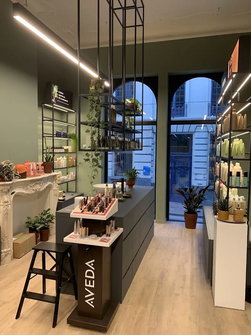 Dosha Aveda Lifestyle Salon & Spa - Massage Ghent - Photo de couverture - OneBooking