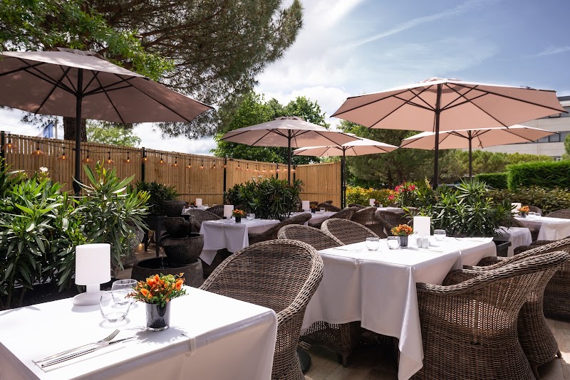 Hôtel Le M & SPA By Hôtels et Préférence - Spa Bordeaux - Photo de couverture - OneBooking