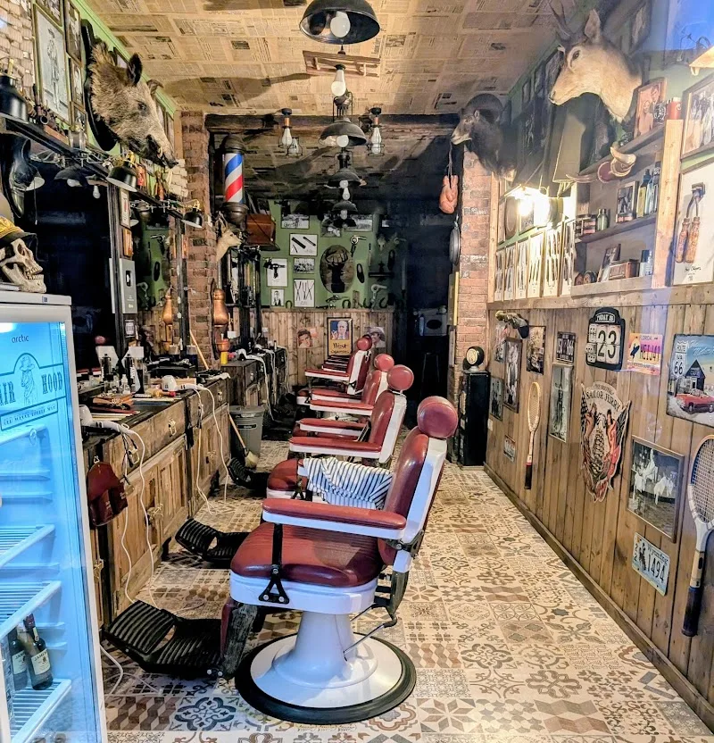 Hair Hood - BarberShop & Academy - Coiffure Timișoara - Photo de couverture - OneBooking