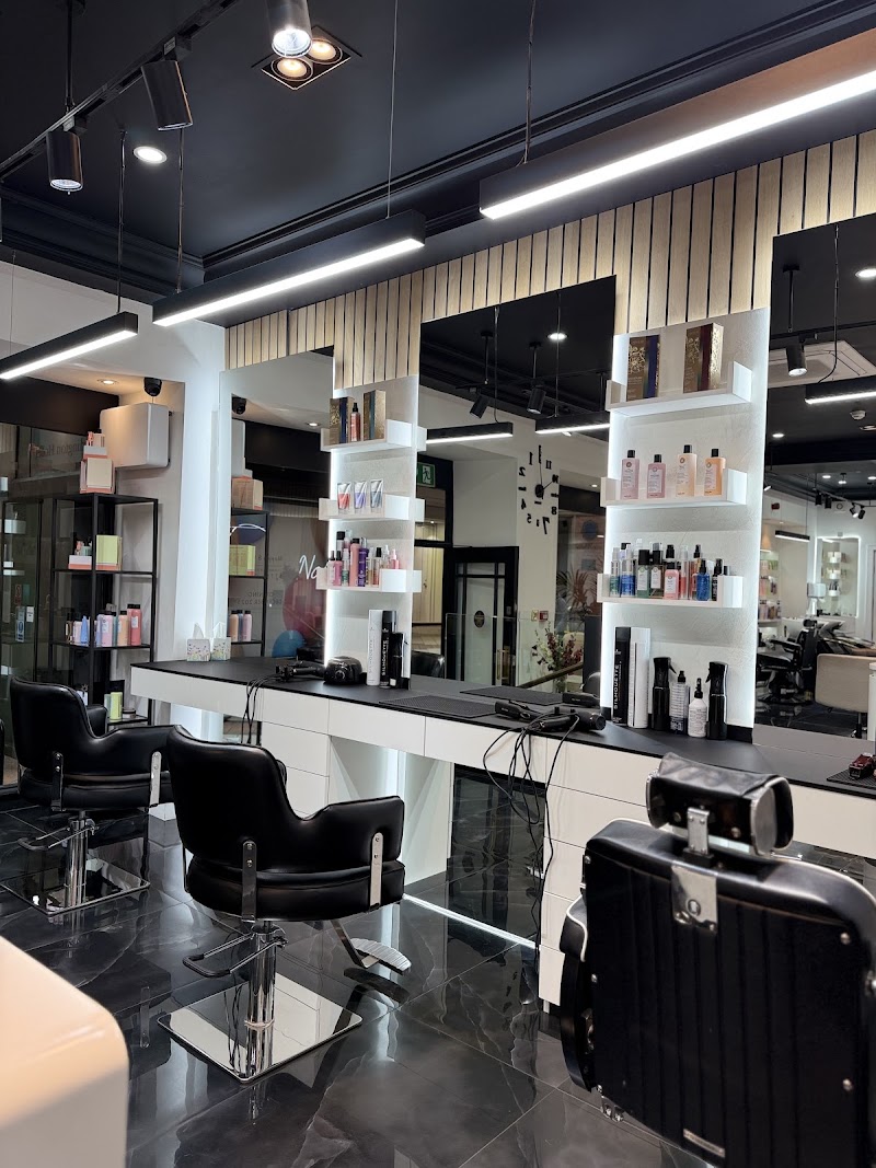 MEDIVINE SALON