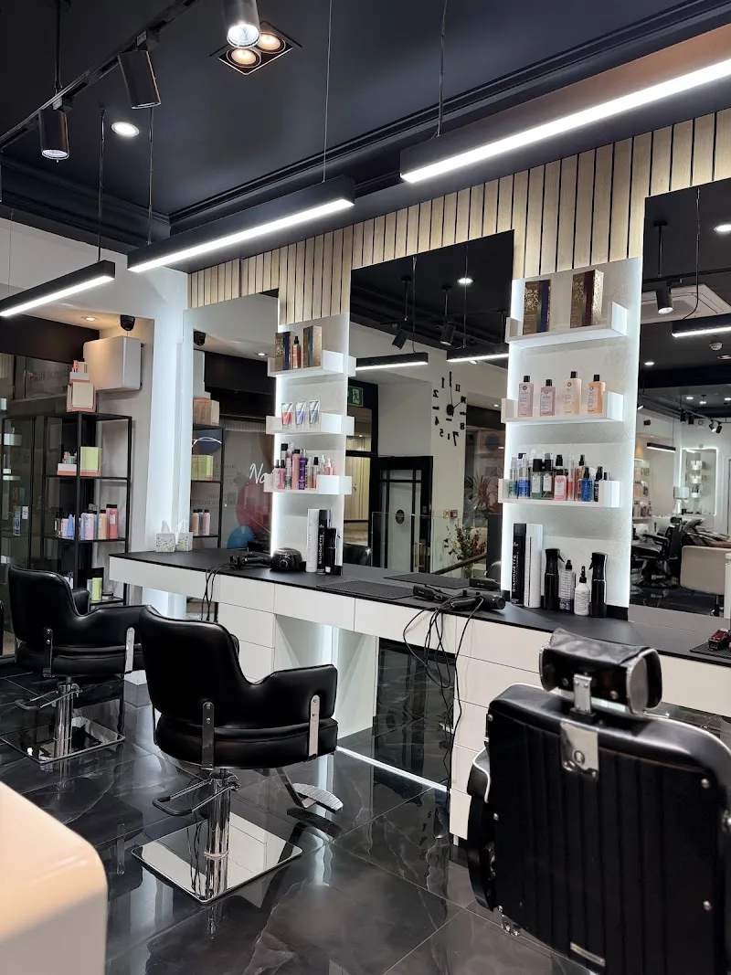 MEDIVINE SALON