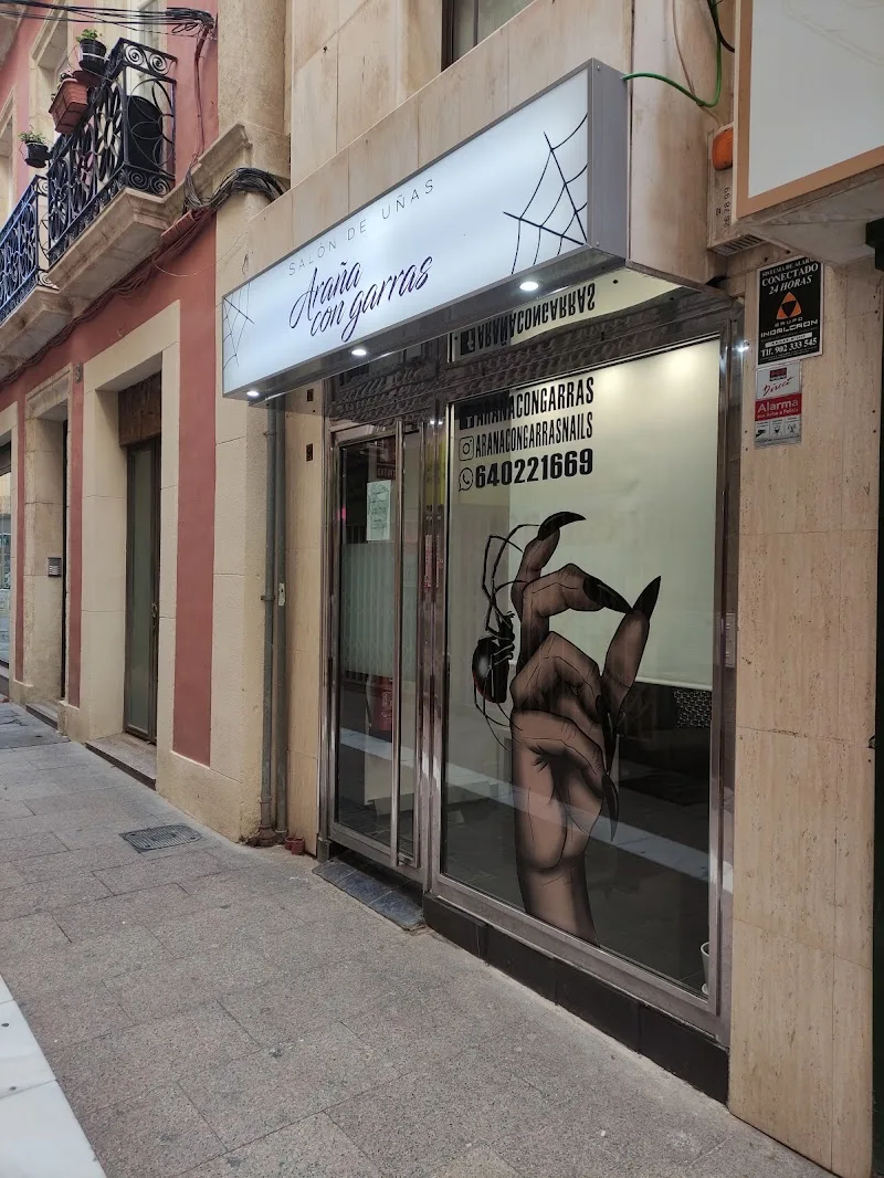 Salon de uñas Araña con Garras - Institut de beauté Almería - Photo de couverture - OneBooking