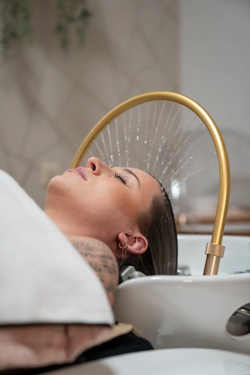 Head Spa Liège - Li beauty Institut - Massage Liège - Photo de couverture - OneBooking
