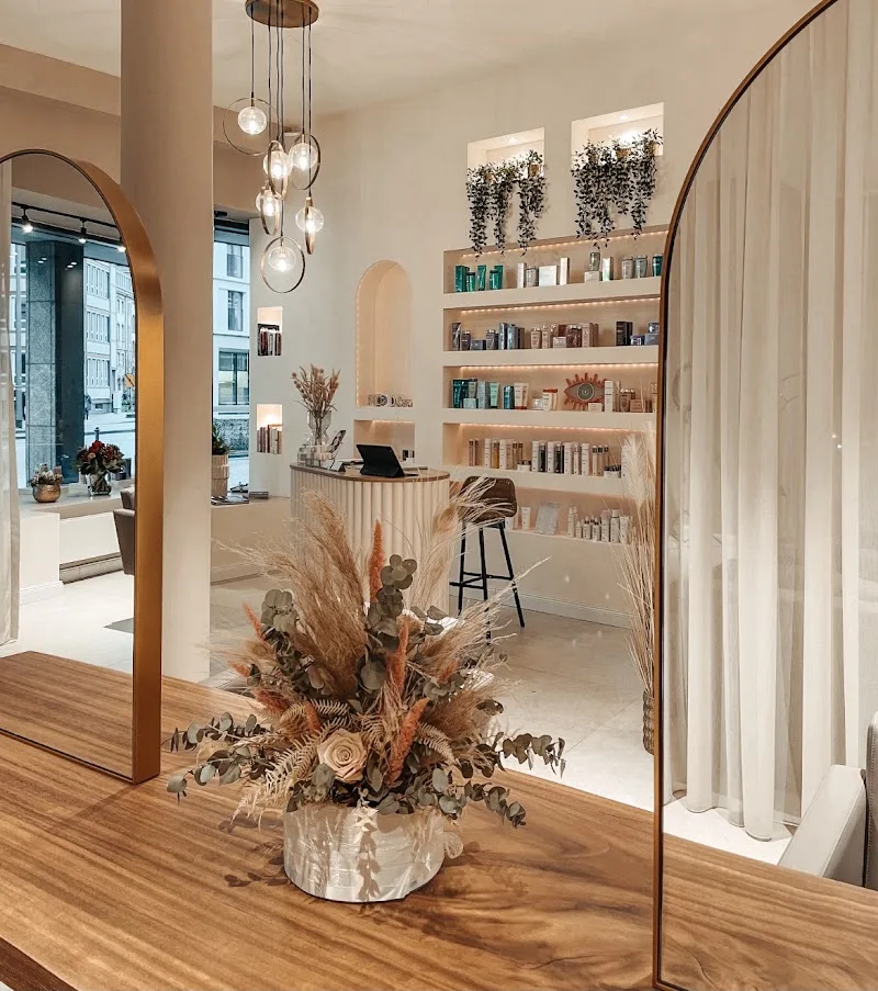 The Hair House - Coiffure Frankfurt Am Main - Photo de couverture - OneBooking