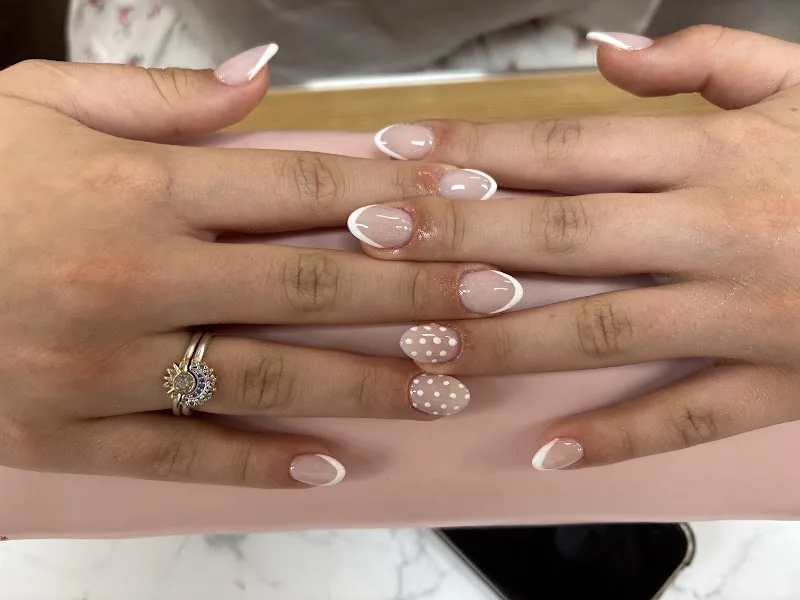 Salón Mima, manicura, pedicura y estetica - Institut de beauté Santander - Photo de couverture - OneBooking