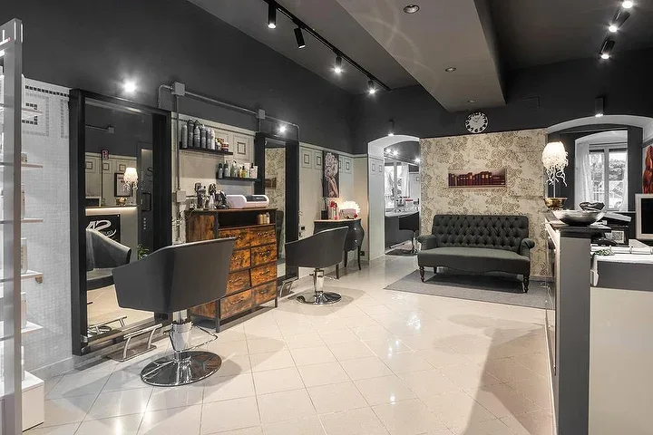 ST parrucchieri - Coiffure Genoa - Photo de couverture - OneBooking