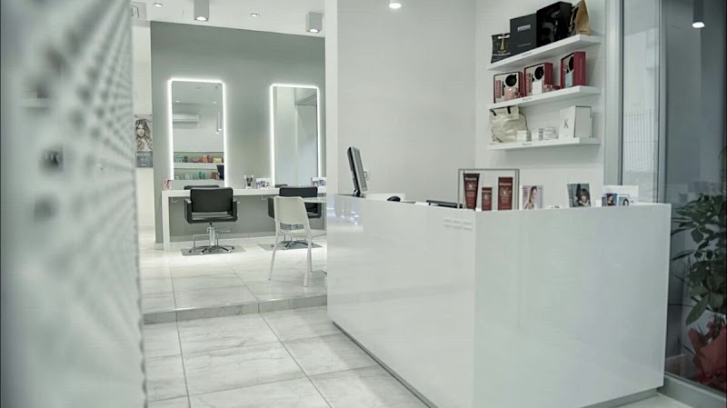 Centro Degrade Giugliano di Nicola Ciaramella - Coiffure Giugliano In Campania - Photo de couverture - OneBooking