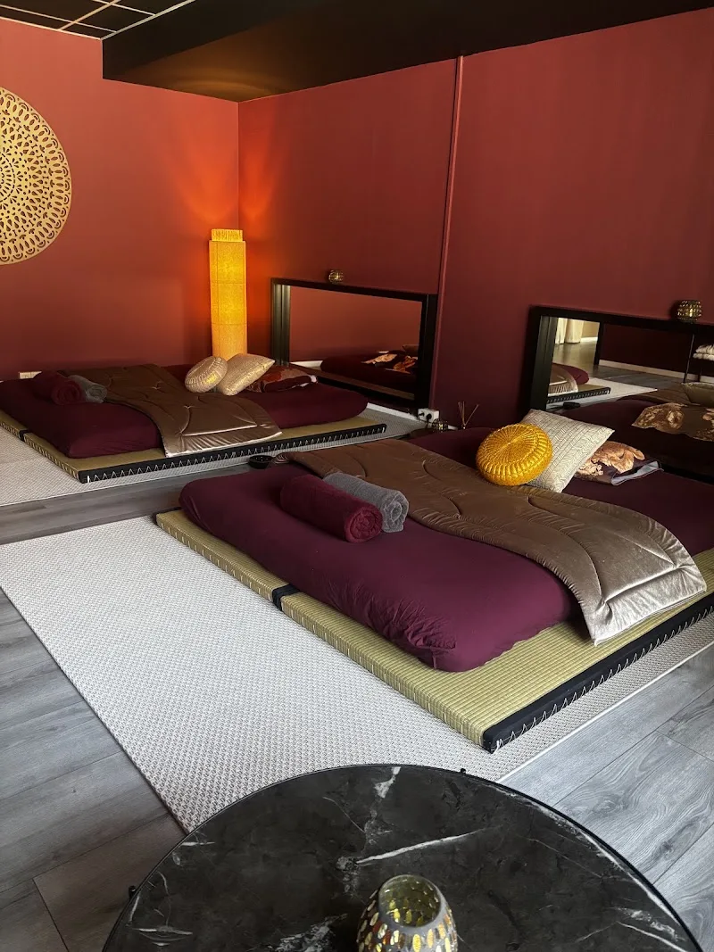 L’AURA TANTRA MASSAGES