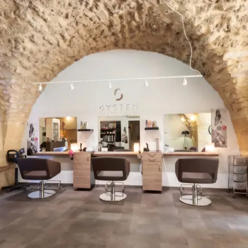 Salon de coiffure Frimousse - Coiffure La Roque-sur-Cèze - Photo de couverture - OneBooking