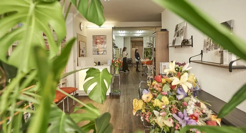 Salon Mai - Coiffure Düsseldorf - Photo de couverture - OneBooking