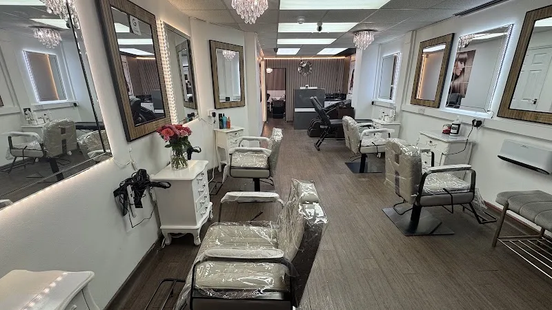 Hera salon - Coiffure Oxford - Photo de couverture - OneBooking