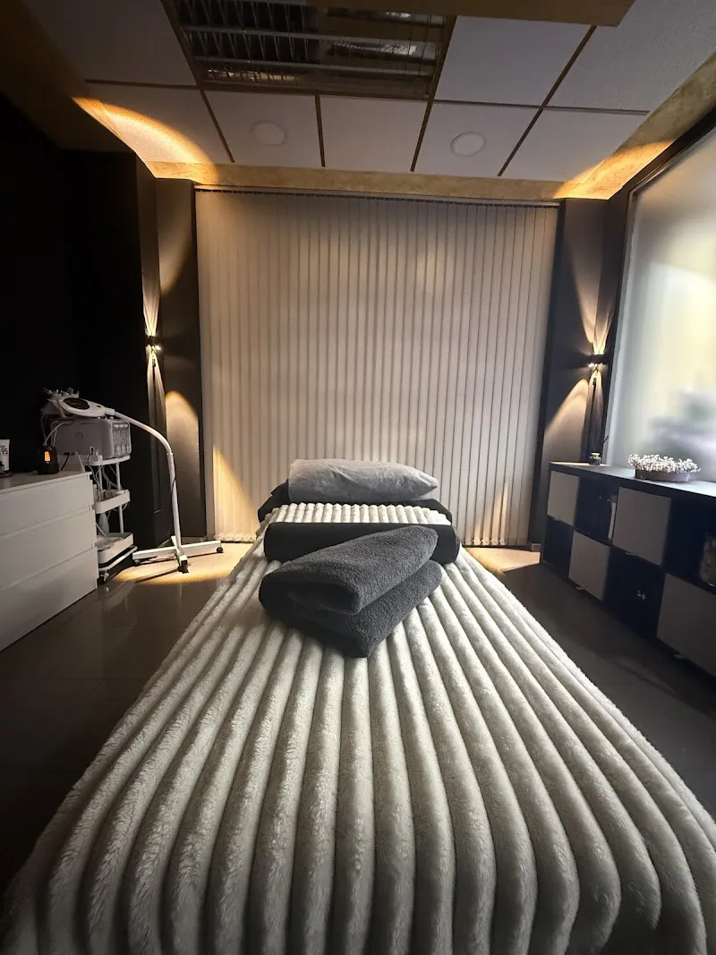 Eclipse Boutique de Bienestar | Centro de Masajes y Estética - Esthétique Málaga - Photo de couverture - OneBooking