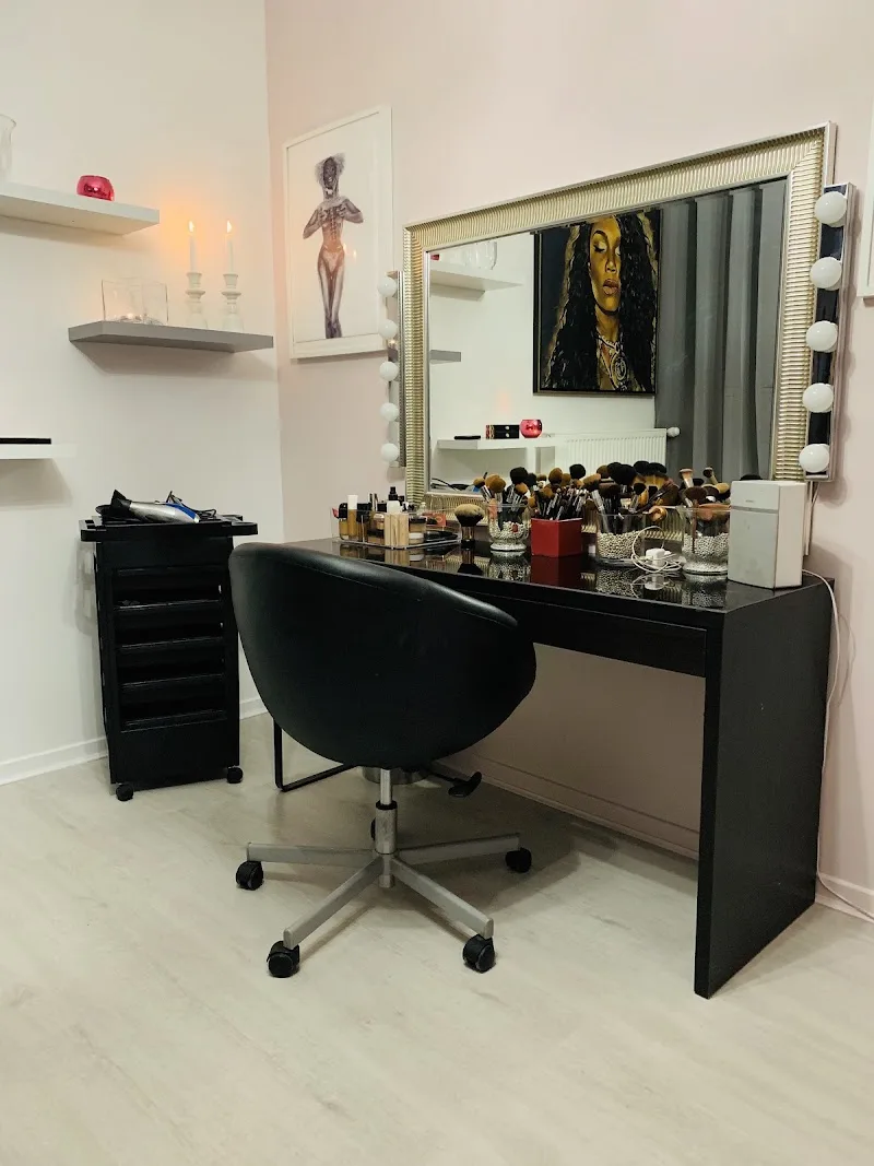 Black Badi - Coiffure Roubaix - Photo de couverture - OneBooking