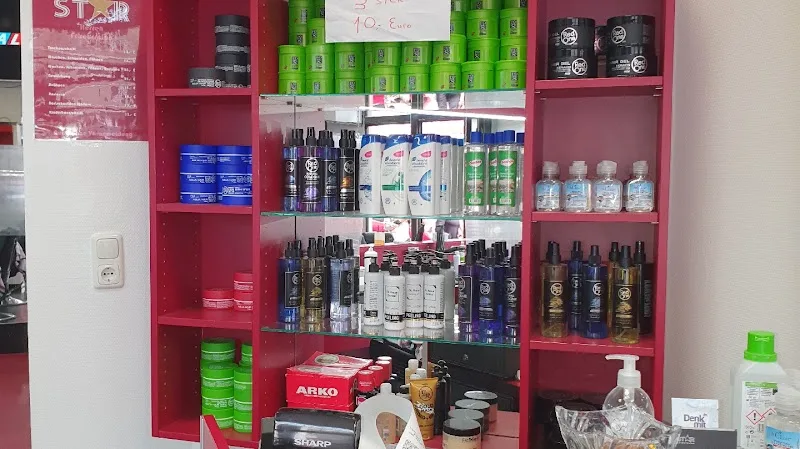 Friseursalon *STAR*18 Frankfurt - Coiffure Frankfurt Am Main - Photo de couverture - OneBooking
