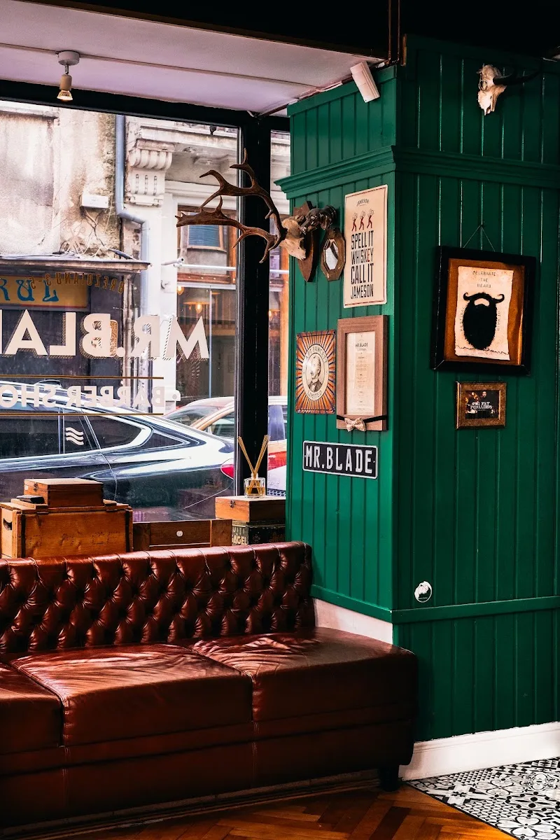 Mr. Blade Barber Shop - Coiffure Bucharest - Photo de couverture - OneBooking