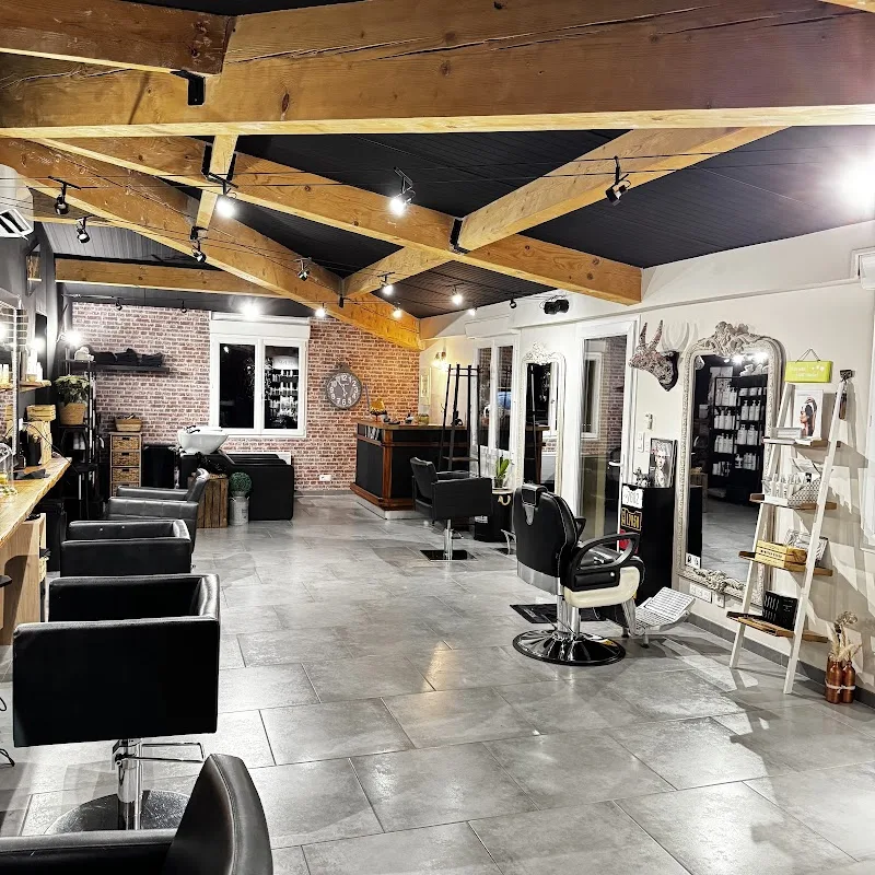 Millenium Creation - Coiffure La Roque-sur-Cèze - Photo de couverture - OneBooking