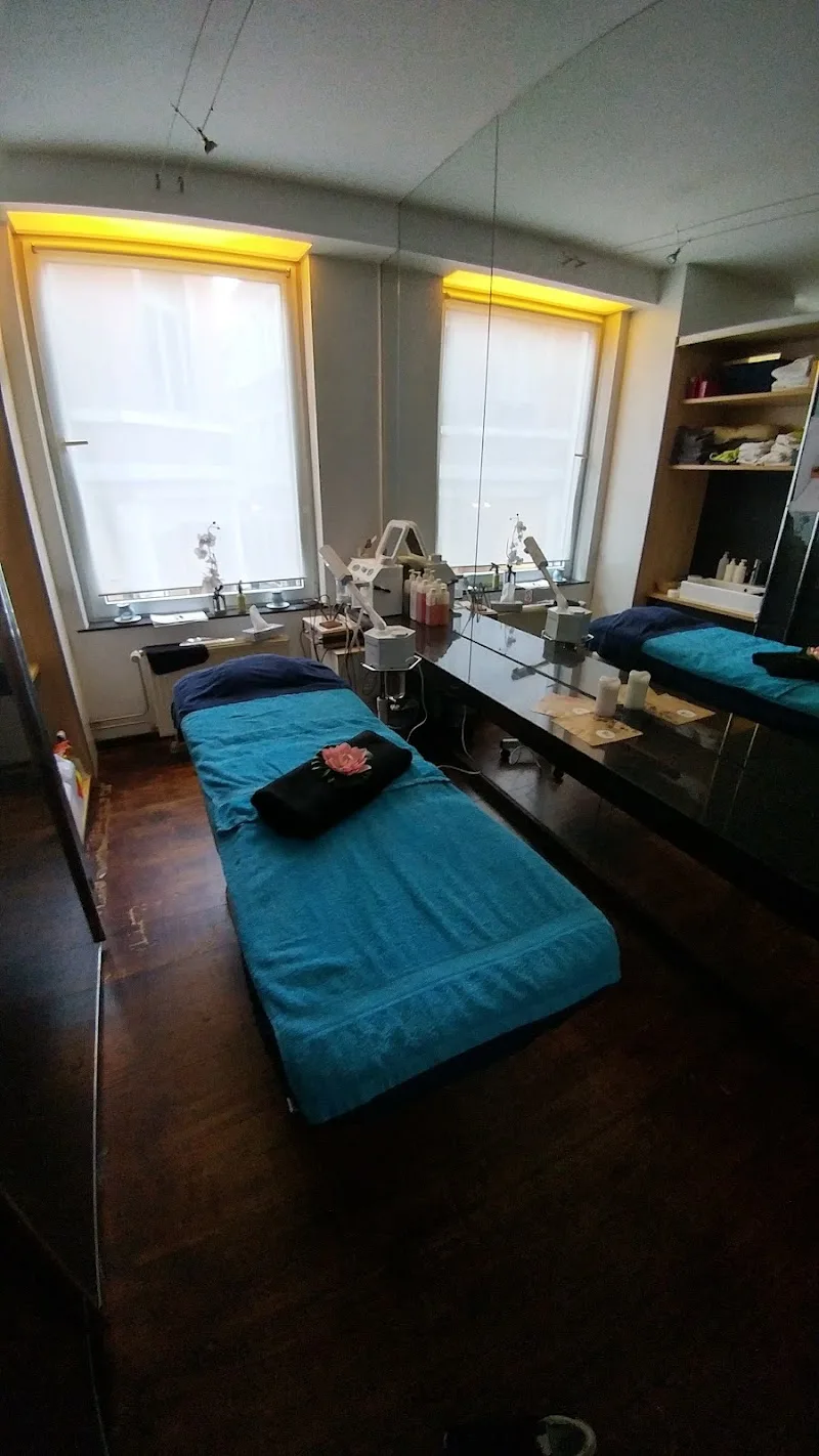 Losciuto / Gina - Institut de beauté Liège - Photo de couverture - OneBooking