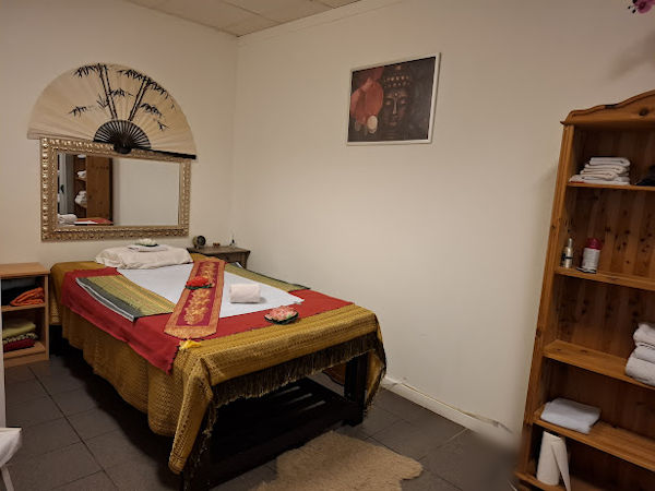 Niyom Thai Massage - Massage Mol - Photo de couverture - OneBooking