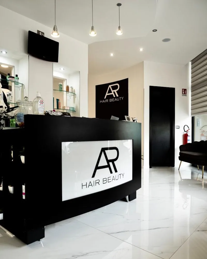 Atelier Rolfini - Coiffure Latina - Photo de couverture - OneBooking