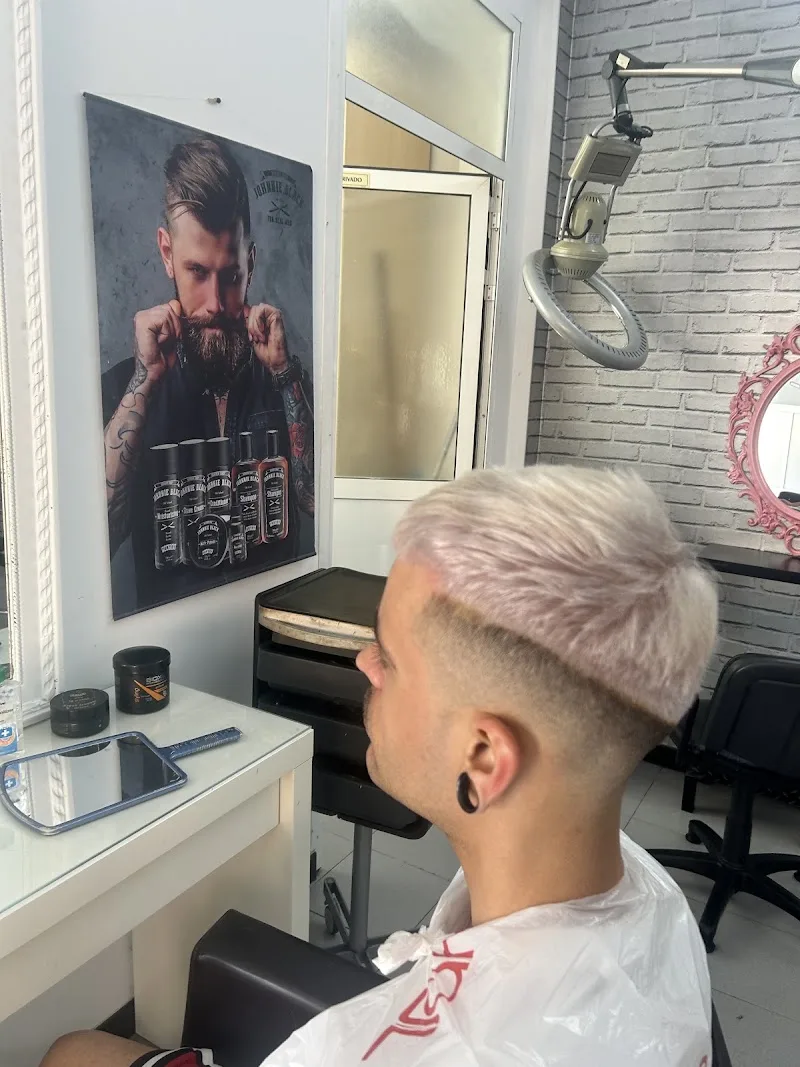 Tijeras Peluqueros - Coiffure Las Palmas De Gran Canaria - Photo de couverture - OneBooking
