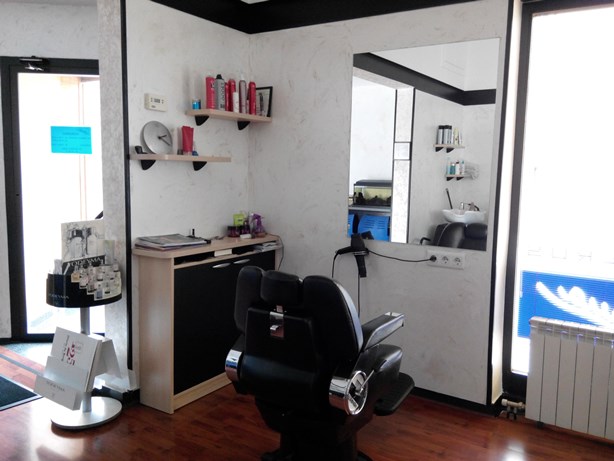 Aqua - Coiffure Burgos - Photo de couverture - OneBooking